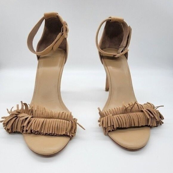 Joie x REVOLVE Pippi Heel in Buff - Picture 9 of 11